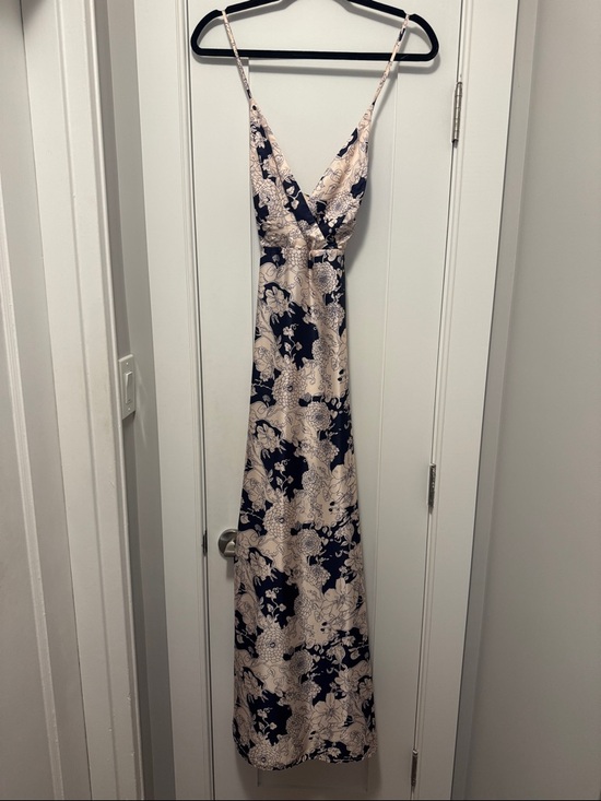 Lulus Dresses & Skirts - Lulu's Navy and Cream Floral Slip Maxi Dress